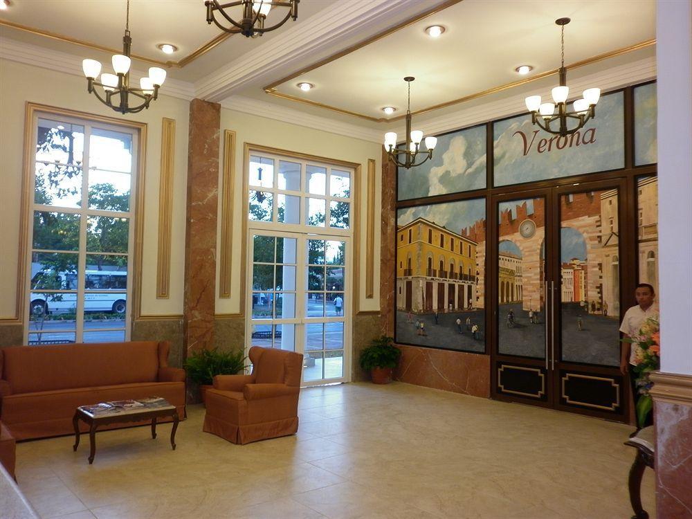 Hotel Victoria Мерида Экстерьер фото Lobby of the Verona Inn